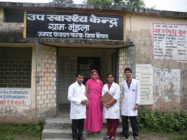 First Year MBBS experience sarath rs , sashmi sashidharan, shiv gopal , AIIMS BHOPAL subcentre visit during Community and Family Medicine [CFM] postings.Photo clicked by Dr. Abhijith Pakhare